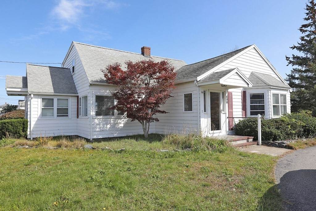 490 Plymouth Ave - Photo 1