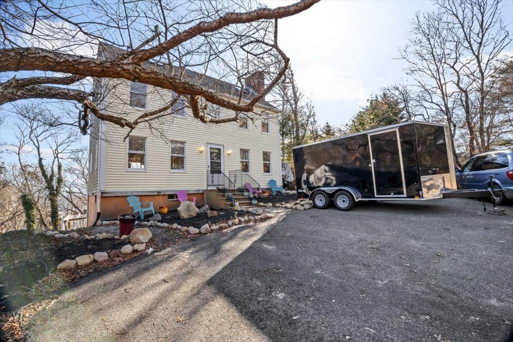 14 King Phillip Rd - Photo 1