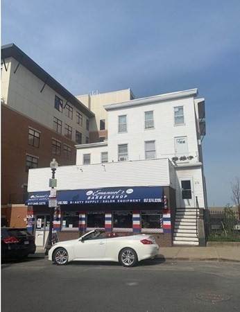 272-274B Meridian St - Photo 1