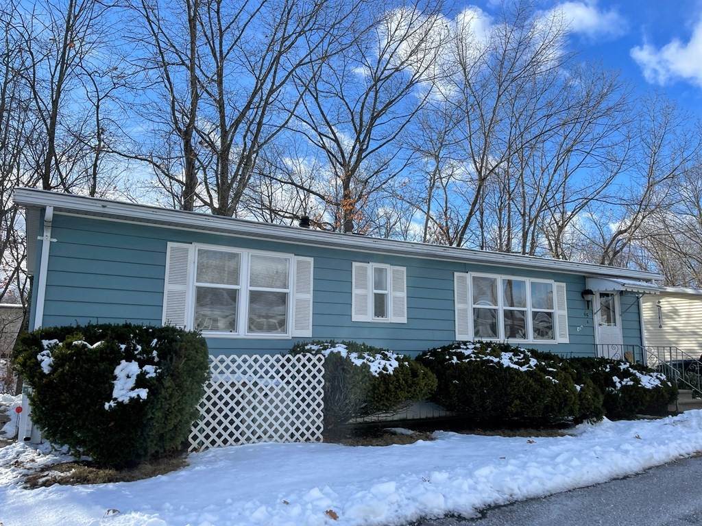 276 Lunenburg St - Photo 1