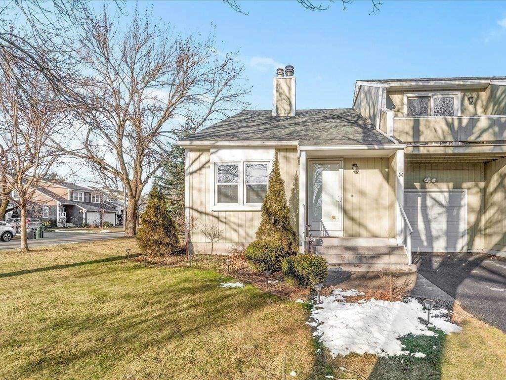 54 Arbor Dr. - Photo 1