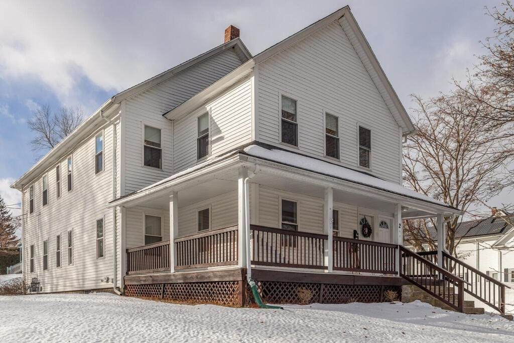 2 Pleasant St - Photo 1