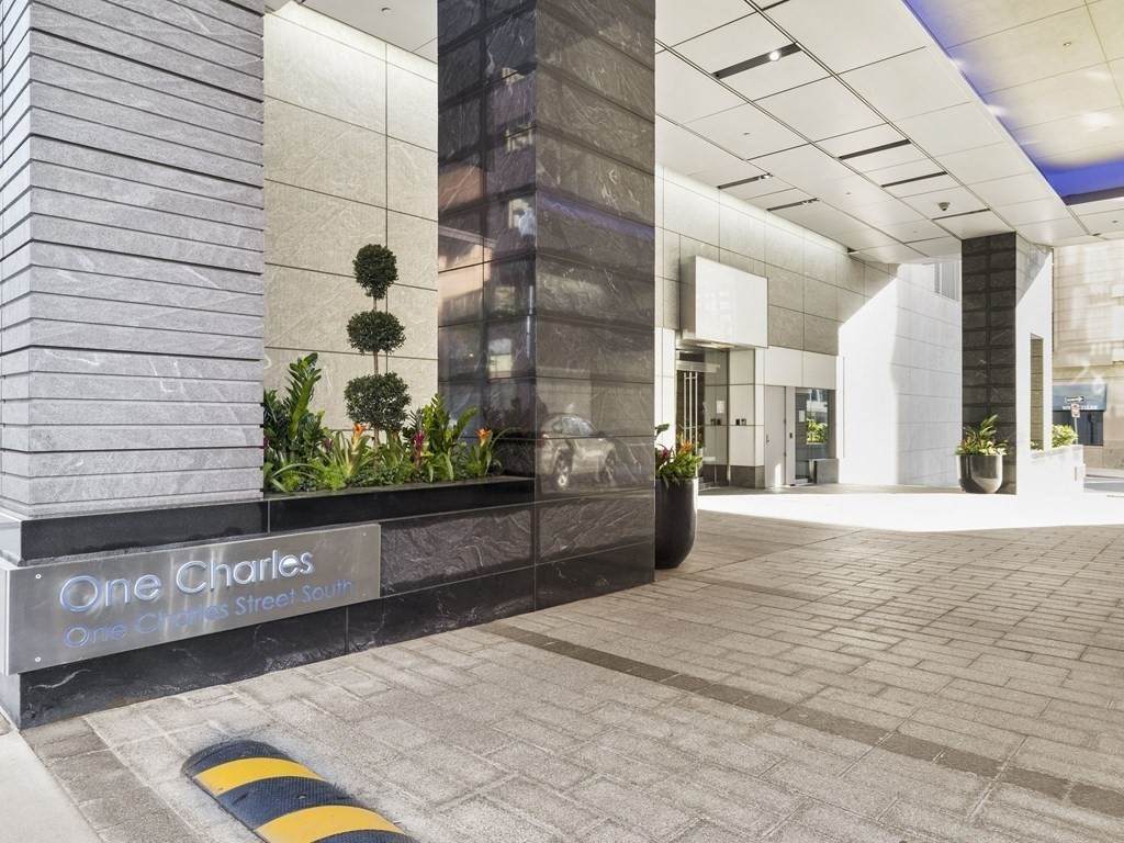 1 Charles St S - Photo 1