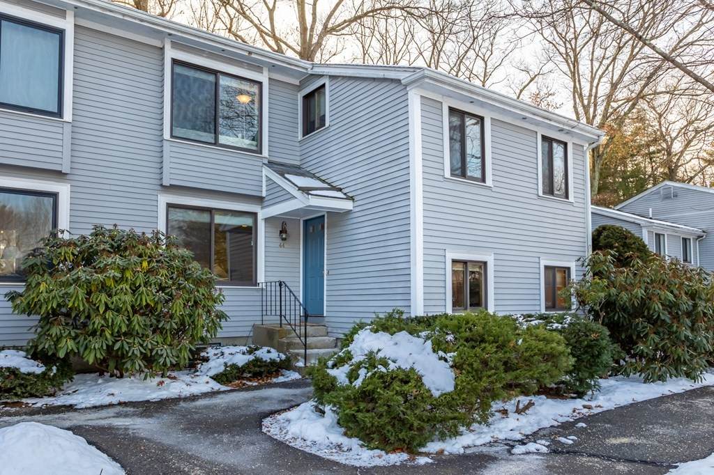44 Staffordshire Ln - Photo 1