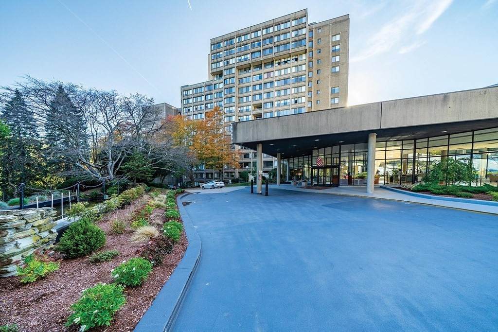 250 Hammond Pond Parkway - Photo 1