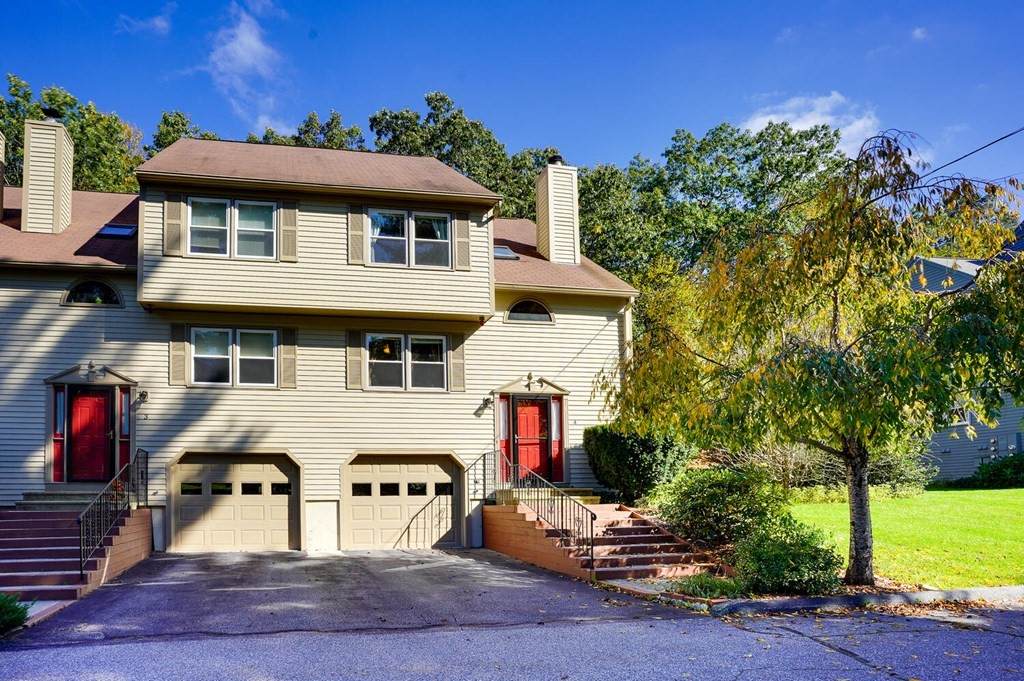 4 Carol Drive - Photo 1