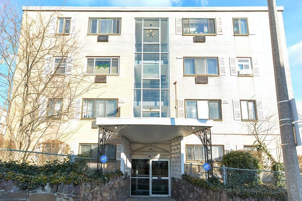 46 Adams St - Photo 1