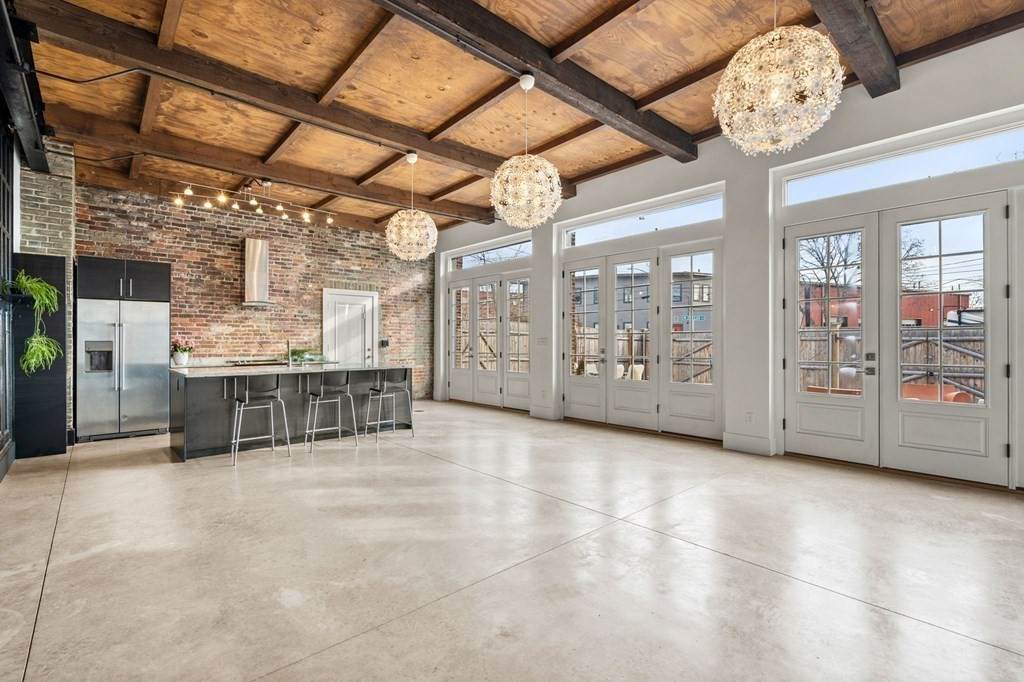 114 Margin St - Photo 1