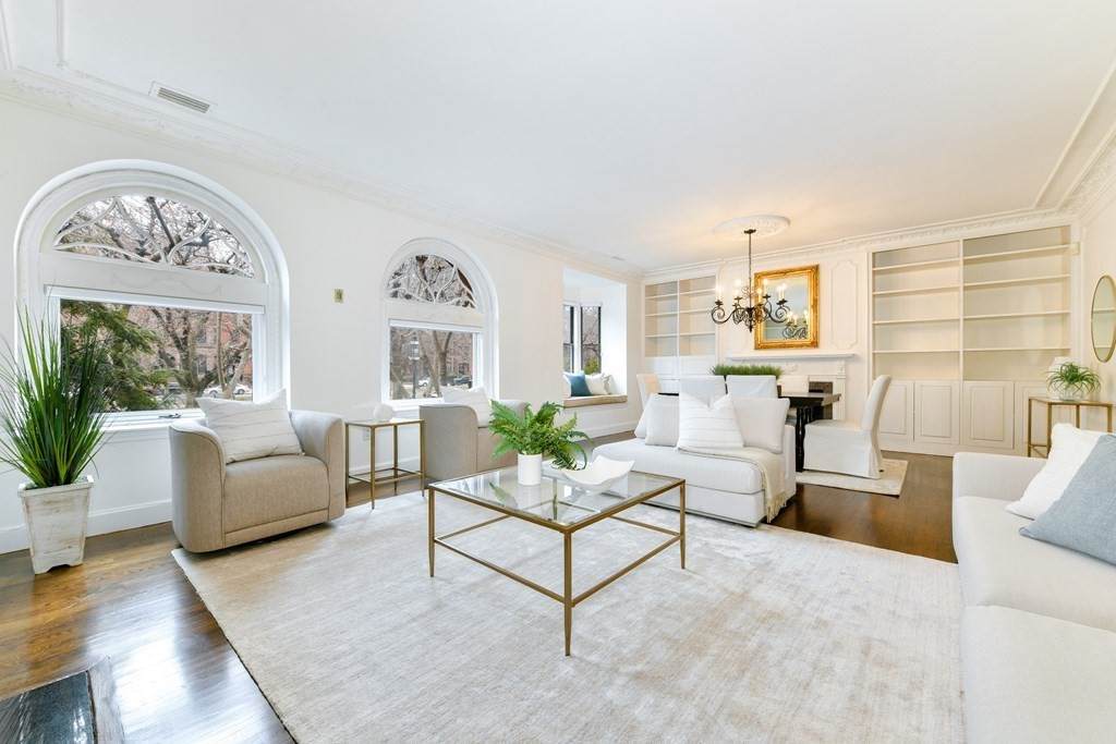 197 Commonwealth Avenue - Photo 1