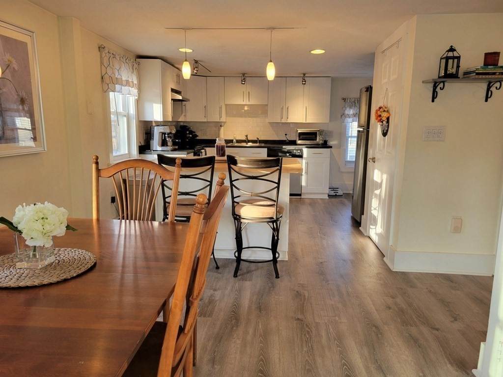 16 Spring St - Photo 1