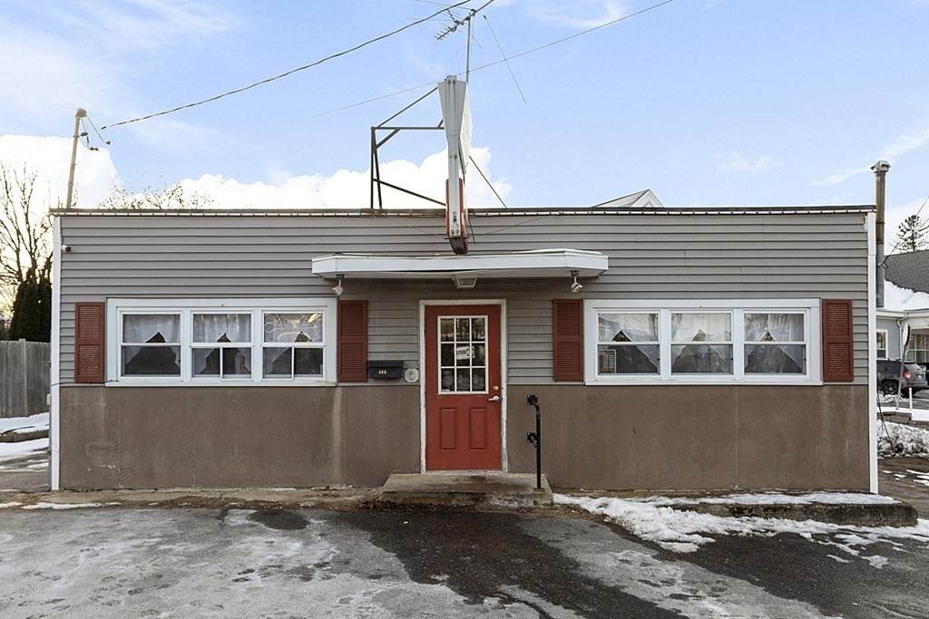 466 Electric Ave - Photo 1