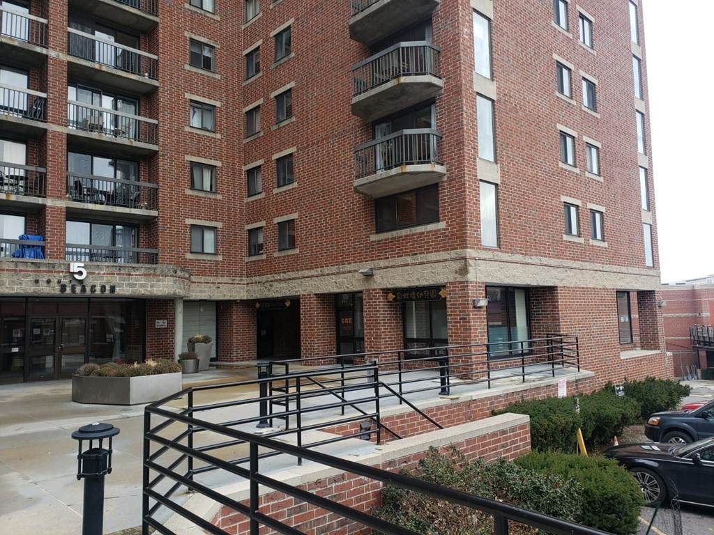 15 N Beacon St - Photo 1