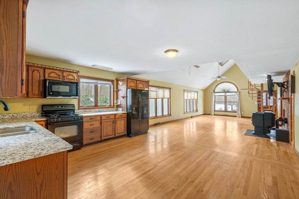 43 Zuell Hill Rd - Photo 1