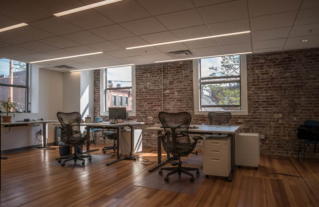 416 W Broadway - Photo 1