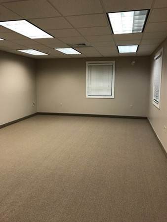 298 Boston Turnpike - Photo 1
