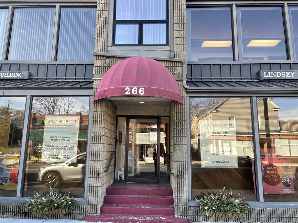 266 Cabot St - Photo 1