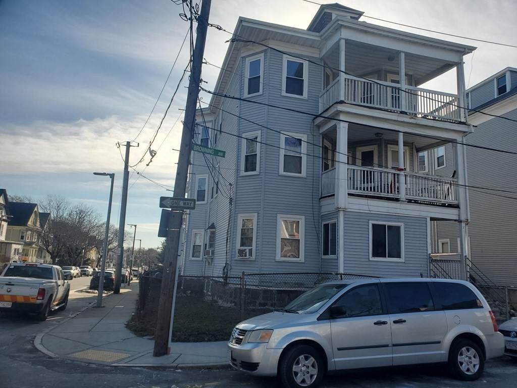 2 Browning Ave - Photo 1