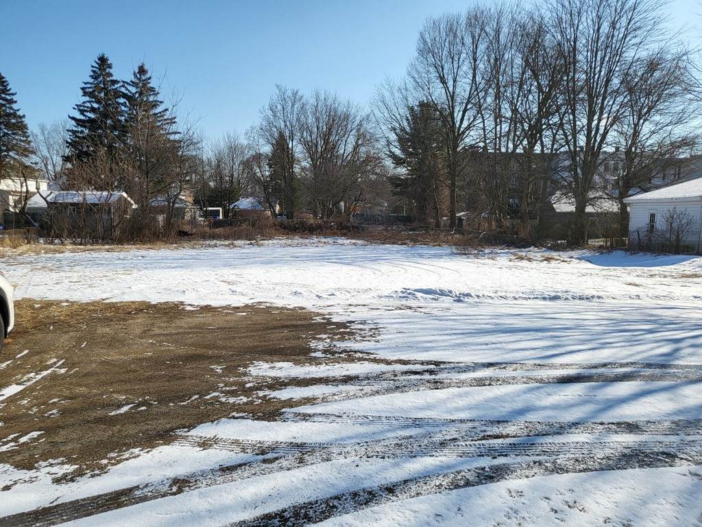 51-56 Parker St - Photo 1
