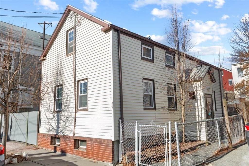 79 Spring St - Photo 1