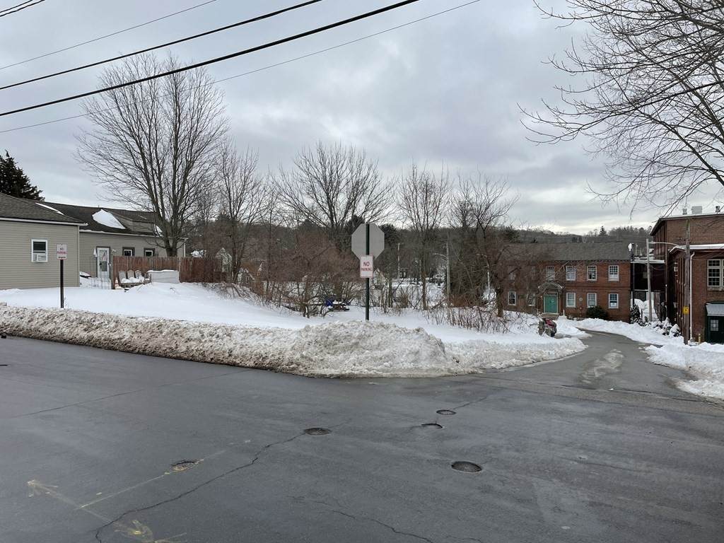 32 Pulaski St - Photo 1