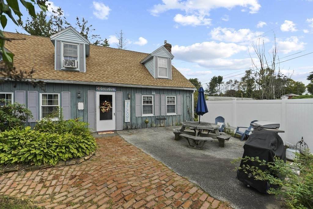 285 Main Street - Photo 1