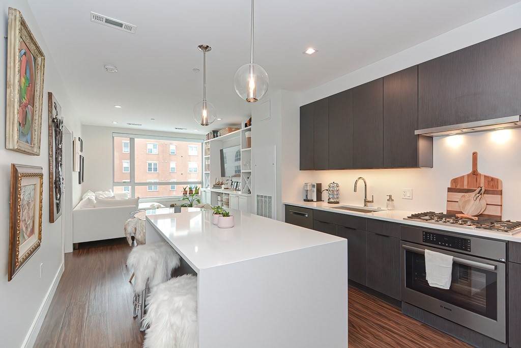 99 Sumner Street - Photo 1