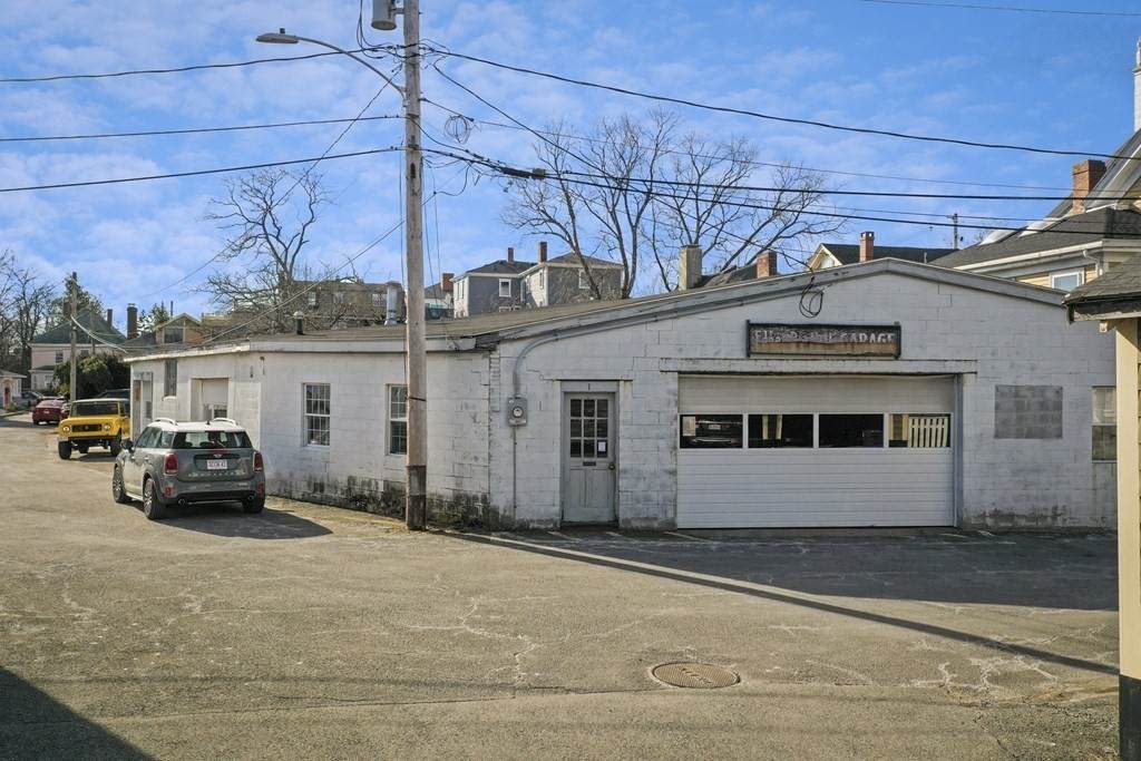 1 Stacey Street - Photo 1