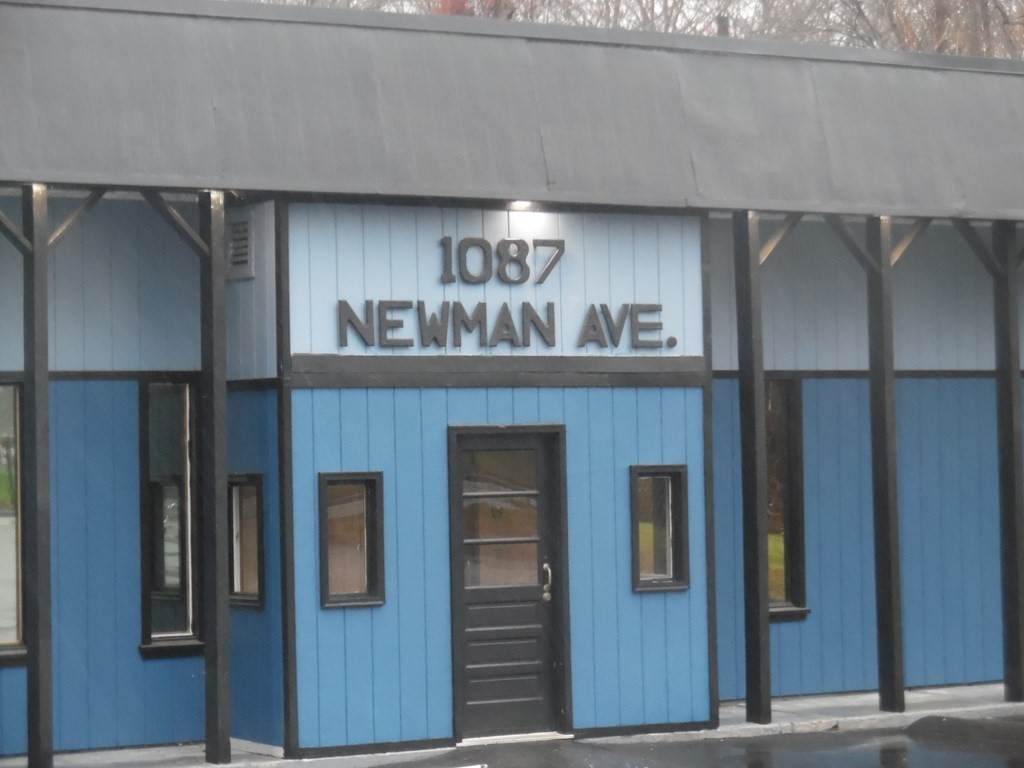 1087 Newman Ave - Photo 1