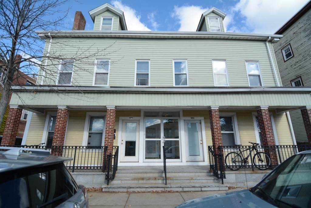 573 Somerville Ave - Photo 1