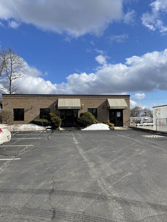 115 Newport Ave - Photo 1