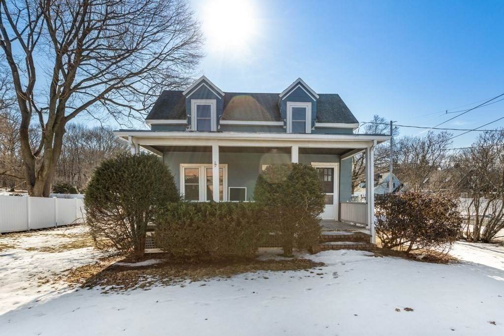 823 Salem Street - Photo 1