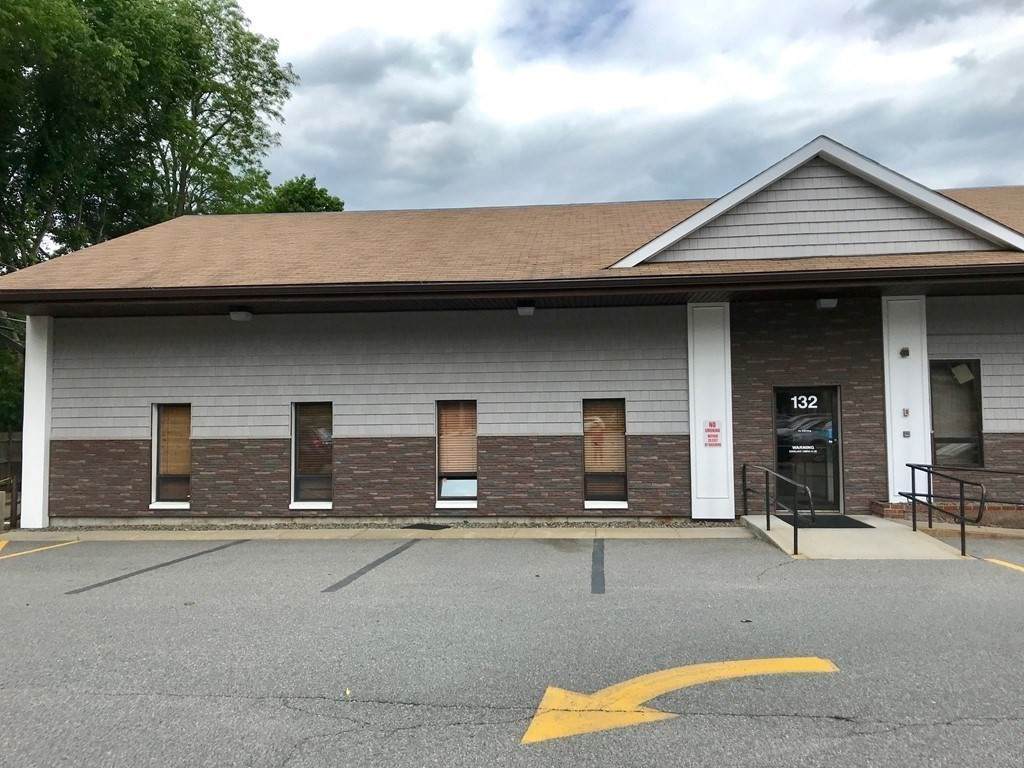 132 Central St - Photo 1