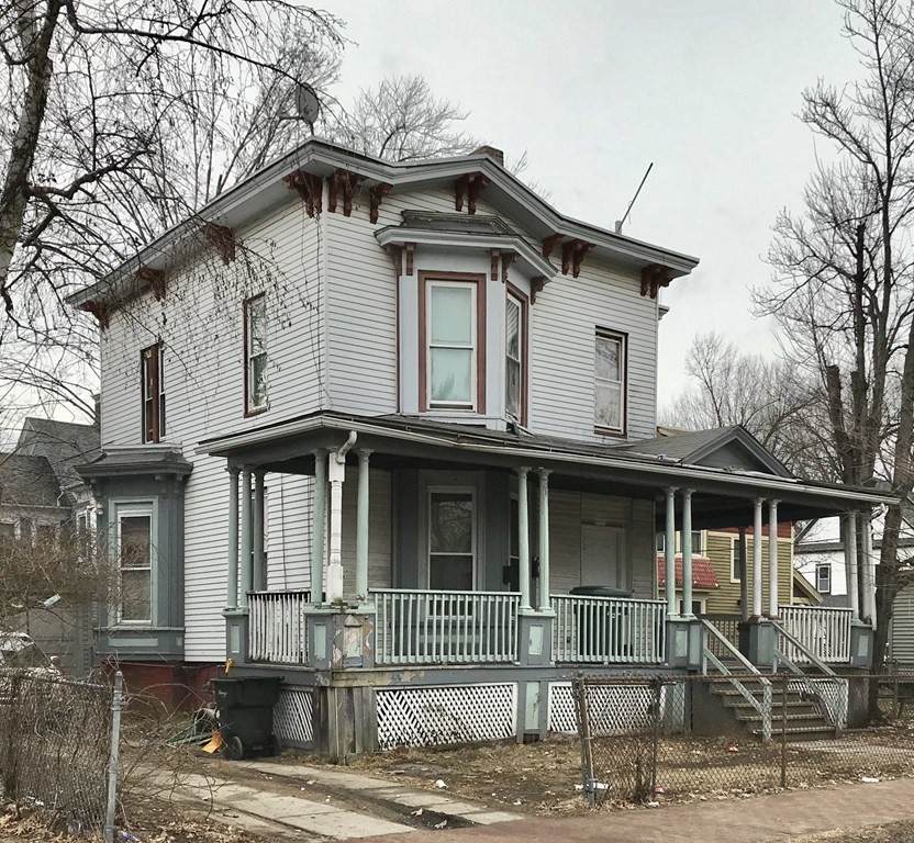 64 Thompson St - Photo 1