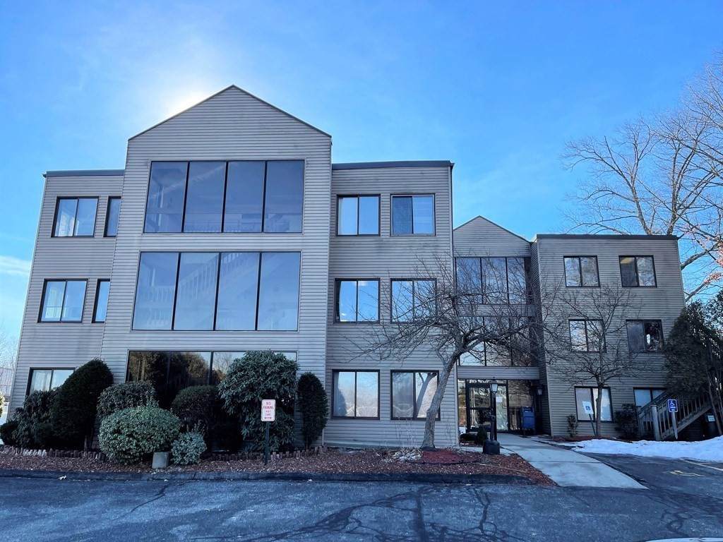 185 West Ave - Photo 1