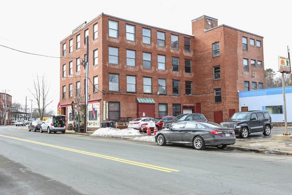 371 River Street - Photo 1