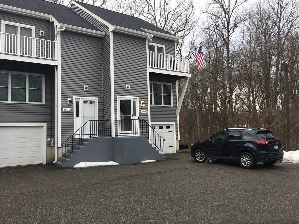 660 Thacher St - Photo 1
