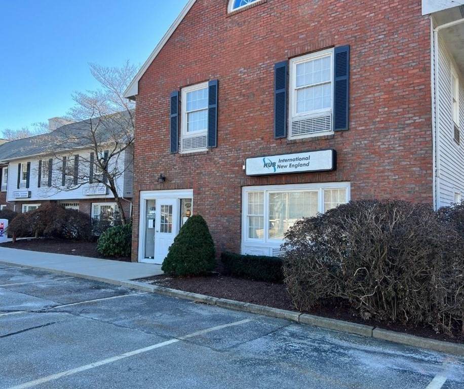 555 Pleasant St - Photo 1