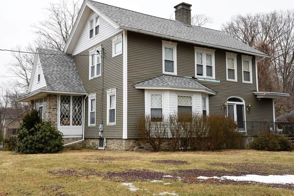 38 Klebart Ave - Photo 1