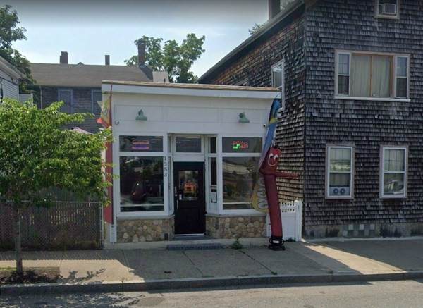 1353 Purchase St - Photo 1