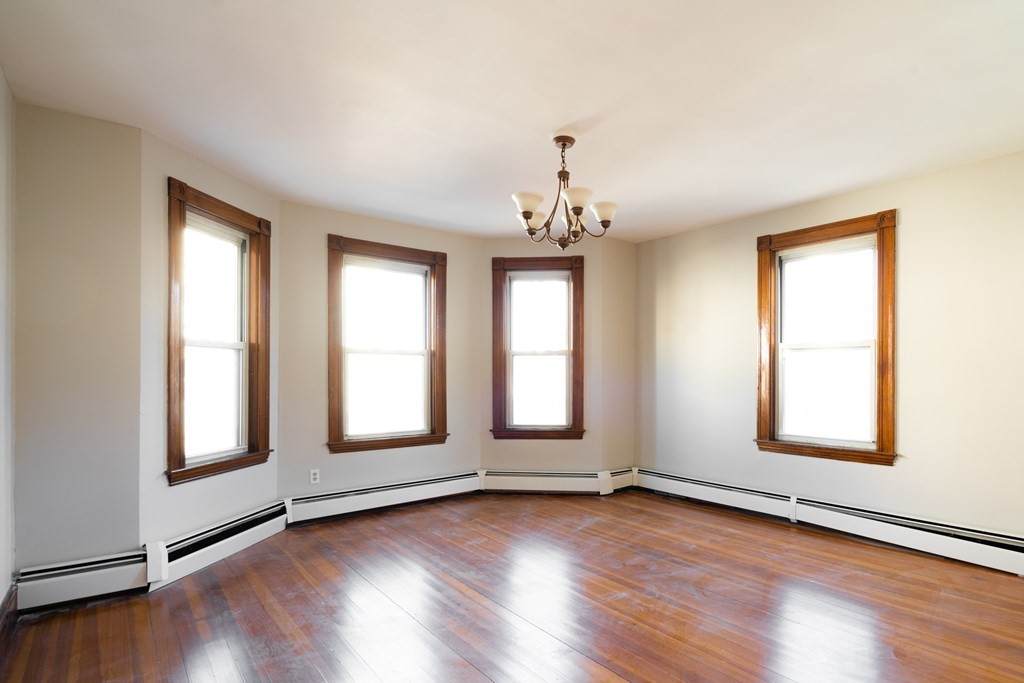 17 E Milton Rd - Photo 1