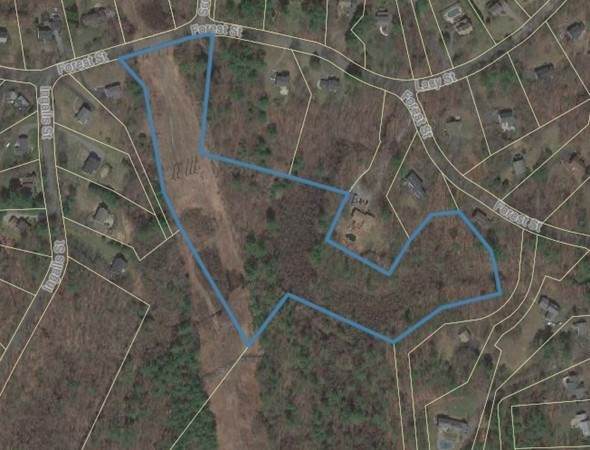 583 Forest St - Photo 1