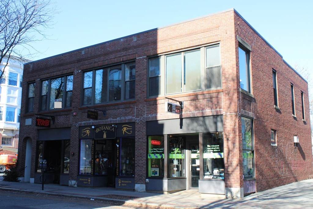 276 Essex St. - Photo 1