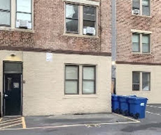 1109 Boylston - Photo 1