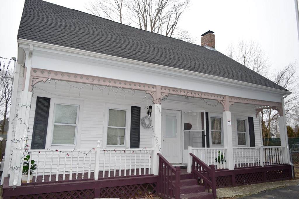 918 N Main St - Photo 1