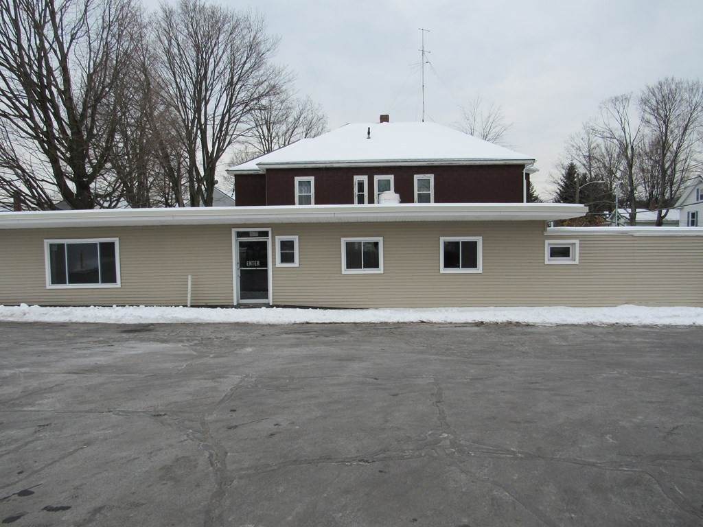 206 Merriam Ave - Photo 1