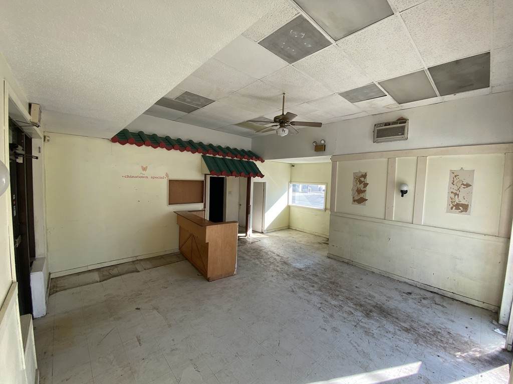 112-114 Main St - Photo 1
