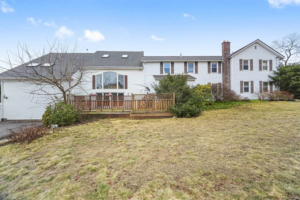 67 Amherst - Photo 1