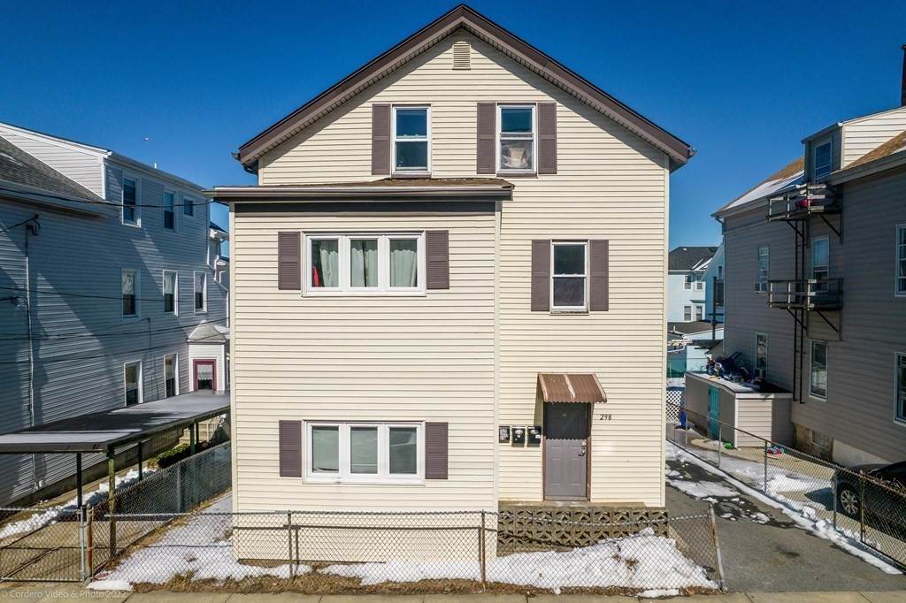 298 Division St - Photo 1