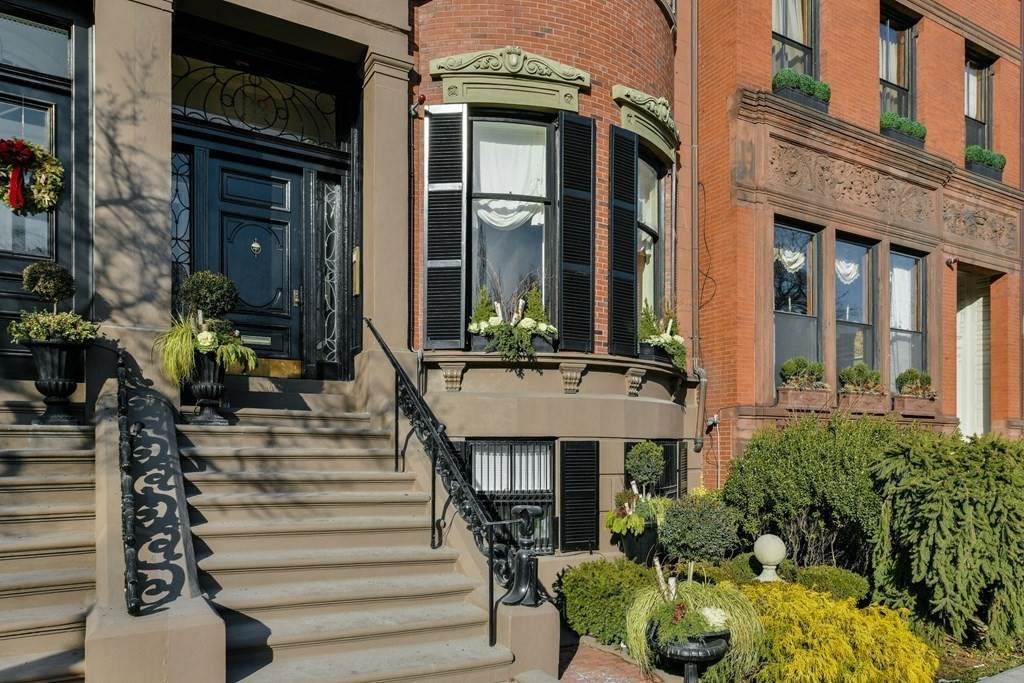 88 Beacon Street - Photo 1