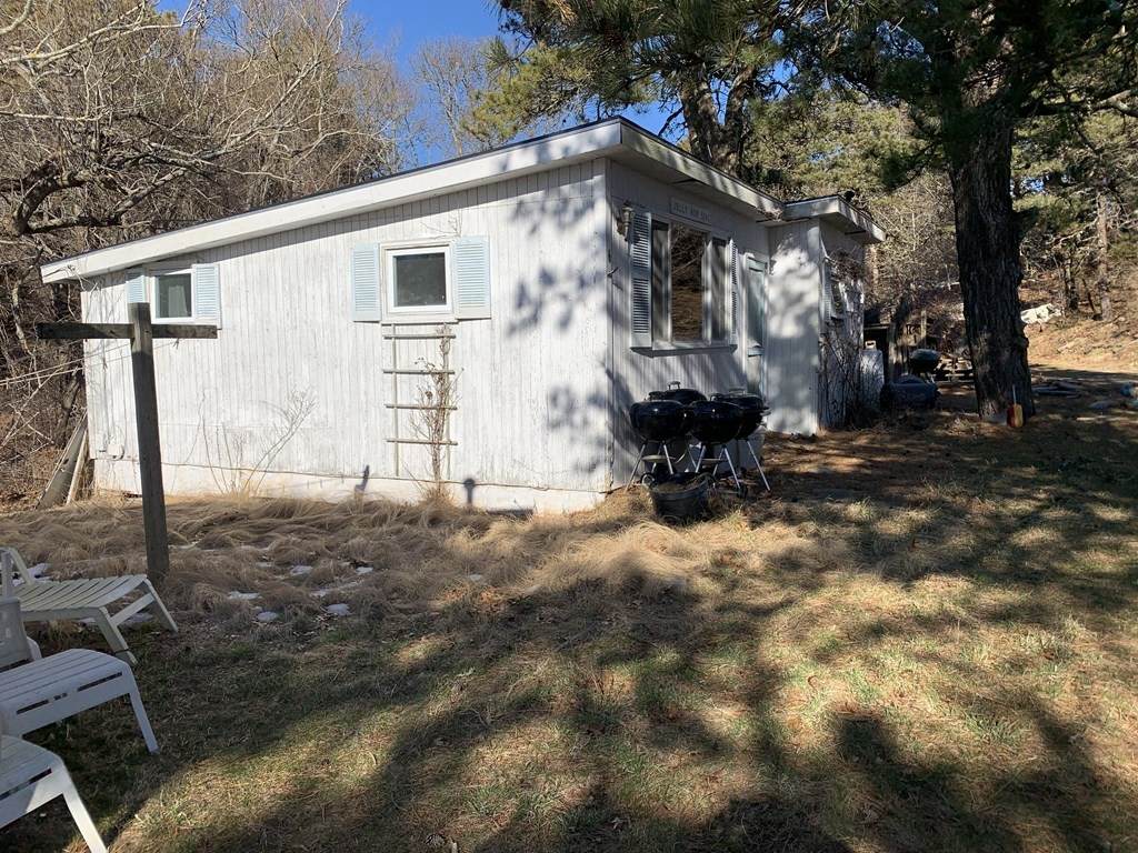 260 Kendrick Ave - Photo 1